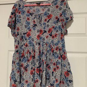 COPY - Torrid Gray, Pink, Blue Floral Size 2 Top